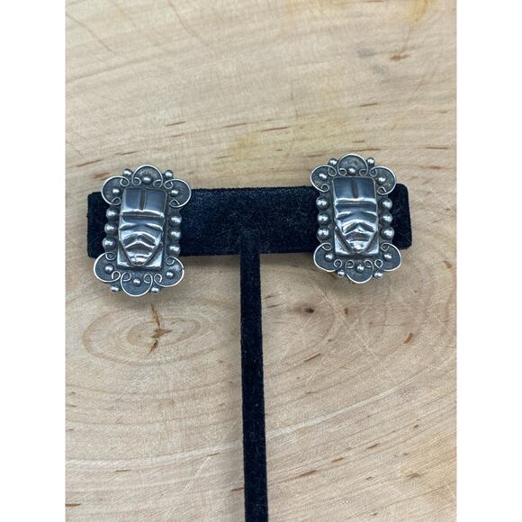 Silver Aztec Mask vintage screw back‎ earrings - Picture 2 of 3